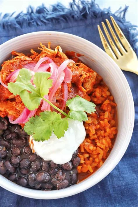 Easy Vegan Chipotle Bowl with Jackfruit - Kenneth Temple