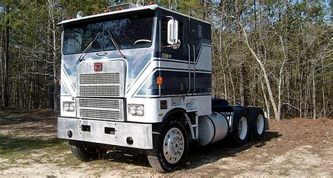 The Marmon Truck Premium