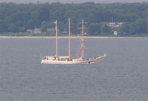 The Things I Enjoy: The Polish Navy's sail training ship Iskra on its ...