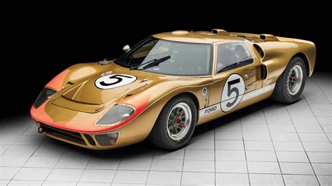 Une Ford GT40 MkII des 24 heures du Mans 1966 aux enchères