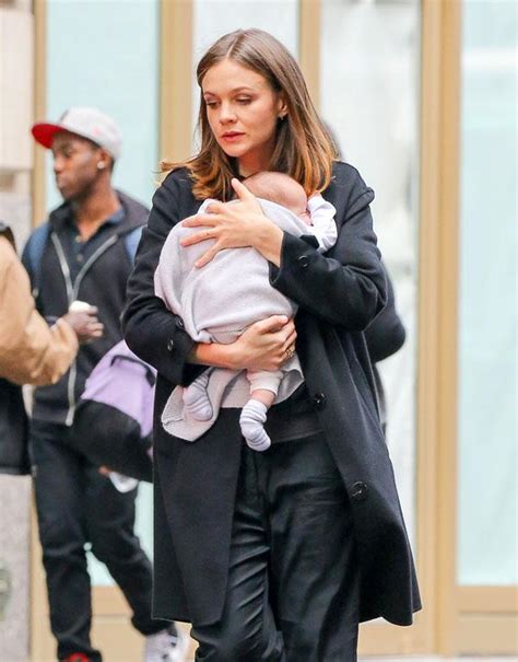 New Baby Alert! Carey Mulligan Steps Out With Her Daughter Evelyn For The First Time & Reveals ...