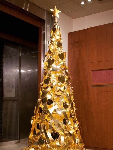 Union Diamond: The World's Most Expensive Christmas Tree