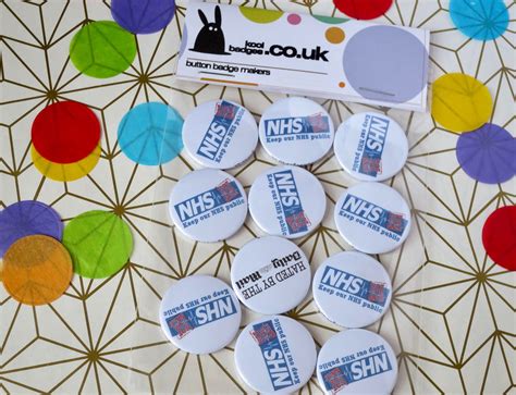 Kool badges - 25mm Button Badges - Keep Our NHS Public Badge | Rainbow ...