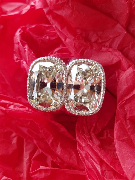 Pin by Ehud Arye Laniado on Big Diamonds | Big diamond, Diamond earrings, Diamond