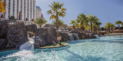 Excalibur Hotel Las Vegas - Deals & Info | Las Vegas Advisor