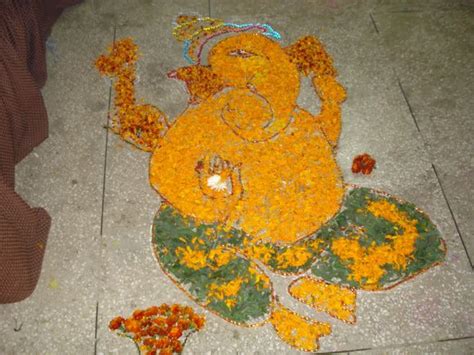 Ganpati Rangoli Designs with Flowers - Ganesha Flower Rangoli Designs