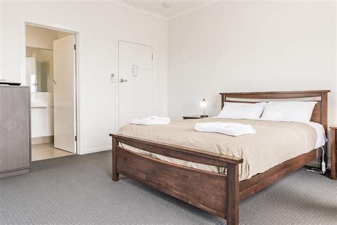 SOMERSET HOTEL - Prices & Reviews (Australia)