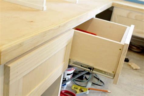 How to Make Quick and Easy Shaker Style Drawer Fronts | Drawer fronts ...