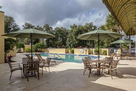 The 20 Best Assisted Living Facilities in Deland, FL | Seniorly