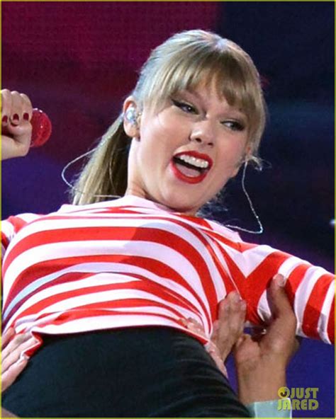 Taylor Swift: MTV VMAs Performance 2012 - Watch Now: Photo 2715816 | 2012 MTV VMAs, Taylor Swift ...