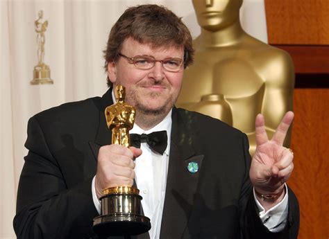 Michael Moore Finally Dusts Off, Delivers His 2003 Oscar Acceptance Speech | Vanity Fair