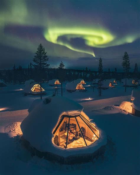 Northern lights spot in Lapland, Finland. : r/interestingasfuck