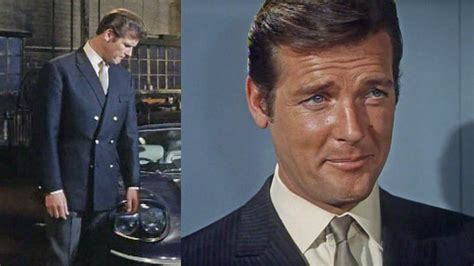 Roger Moore: Blue Blazer Boss – Bond Suits