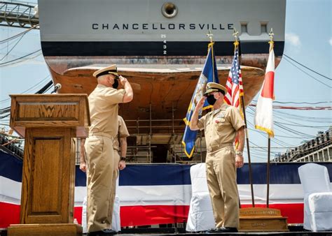 USS Chancellorsville Holds Change of Command > Commander, U.S. 7th Fleet > Display