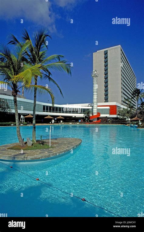 "Hotel in Abidjan; the Ivory Coast, West Africa", Hotel in Abidjan; Elfenbeinkueste, Westafrika ...