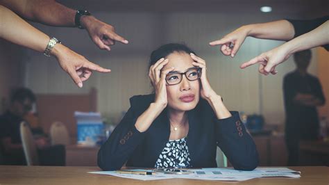 How to Deal with Bullies at Work: 9 Tips | TopResume