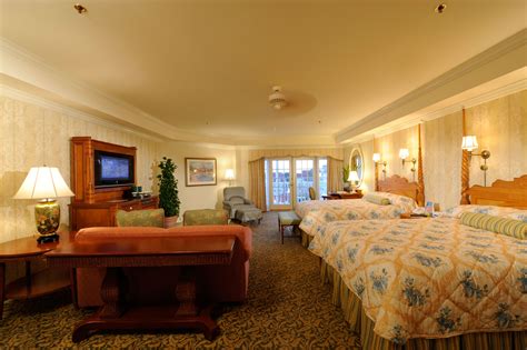 Disney Resort Hotels, Disney's Grand Floridian Resort & Spa - Guest Room, Walt Disn… | Disney ...