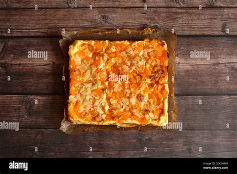 German cake hi-res stock photography and images - Alamy