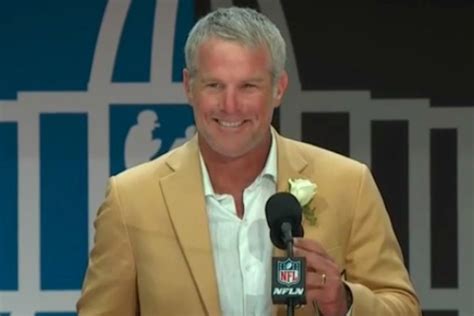 Brett Favre jokes about coming out of retirement during HOF speech ...