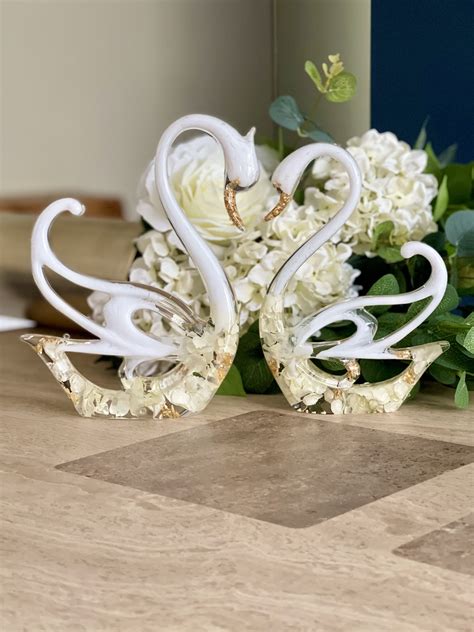 Love Swans set of 2 – Made By Mannie