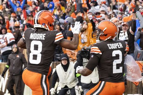 Amari Cooper's Player Prop Betting Options for Week 16: Browns vs ...