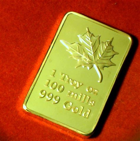 One Troy Ounce 100 mills .999 Gold Canada Leaf 24k Gold Plated Bullion Bar