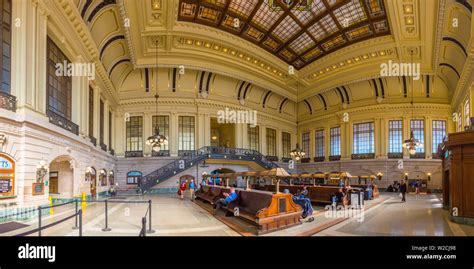 USA, New Jersey, Hoboken, Hoboken Terminal Railway Station, Waiting Room Stock Photo - Alamy