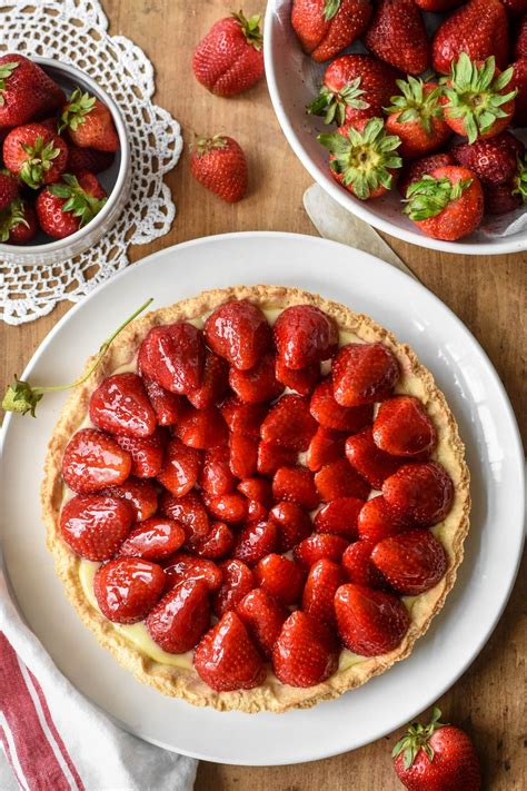 French Strawberry Tart (Tarte aux Fraises) | French strawberry tart ...