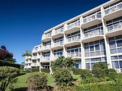 Best Price on Absolute Beachfront Opal Cove Resort in Coffs Harbour + Reviews!