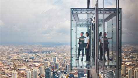 The Ledge at Skydeck Chicago – SOM