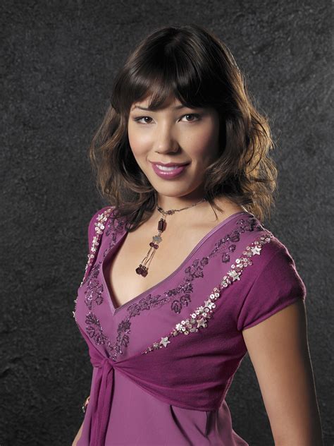 Bones Season 2 - Michaela Conlin as Angela Montenegro | Michaela conlin, Bones tv show, Bones angela