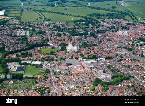 Beverley town centre yorkshire hi-res stock photography and images - Alamy