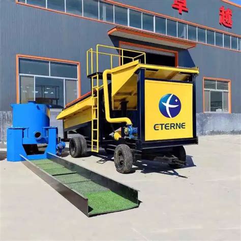 Portable gold mining machine equipment Mobile mineria oro trommel Wash ...