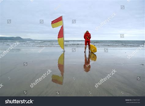 184 Red Yellow Beach Flag Uk Images, Stock Photos & Vectors | Shutterstock