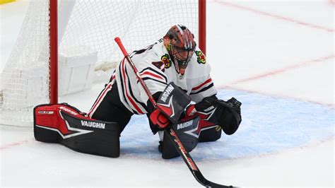 Blackhawks goaltending a surprising strength to open 2023-24 season ...