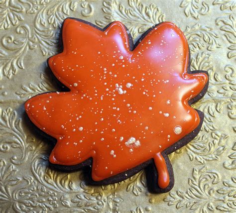 The Simple Cake: More Fall Leaf Cookies