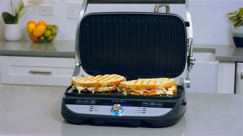 Deluxe Electric Grill & Griddle 101 I Pampered Chef - YouTube