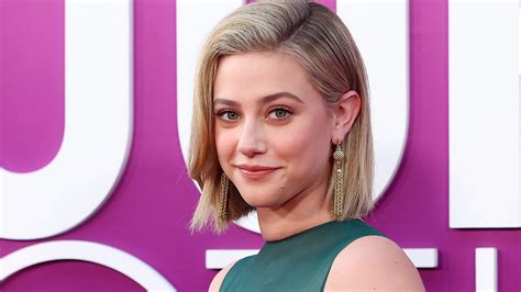 'Riverdale' star Lili Reinhart diagnosed with alopecia