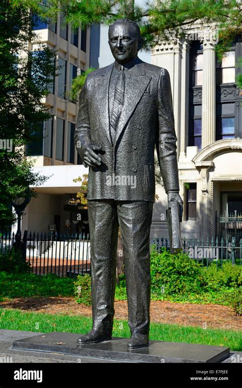 Harry byrd statue memorial state hi-res stock photography and images ...