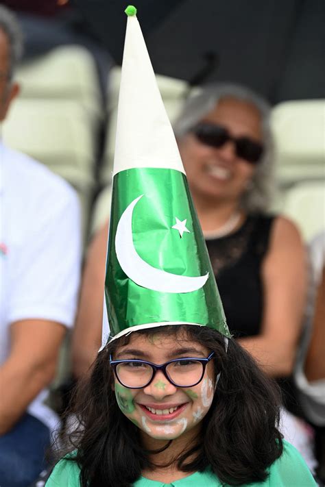 A young Pakistani fan gears up for India vs Pakistan at the ...