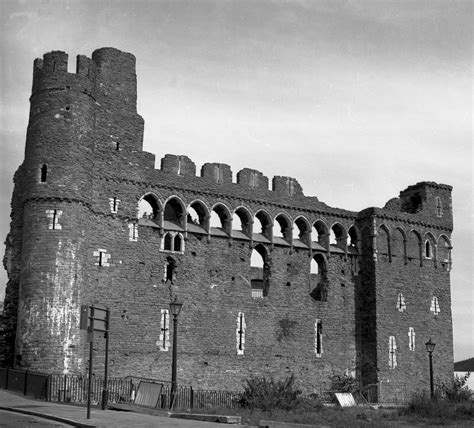 Swansea Castle, Castle (Castell), Swansea