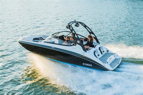 2022 Yamaha Boats 212SD Contact Your Local MarineMax Store About Availability