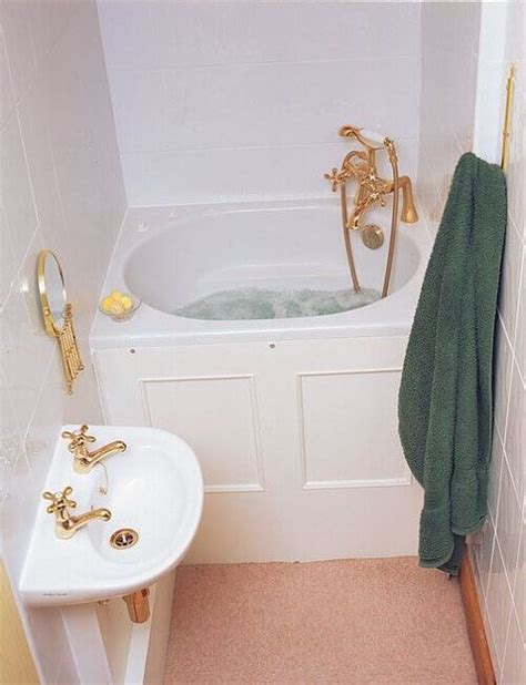 Top 20 Deep Bathtubs for Small Bathrooms That You Must Have | Bathtubs for small bathrooms, Tiny ...