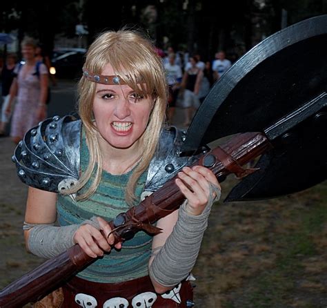 Astrid Cosplay from Dreamworks Dragons