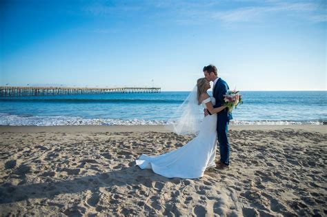 Crowne Plaza Ventura Beach Weddings on the Beach Ventura Hotel 93001