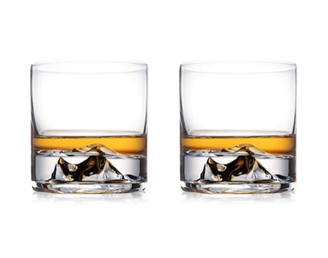 13 Best Whisky Glasses For 2022 [Brand & Buyers Guide]