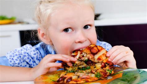 Soda, pizza and salty food increases risk of liver disease in children ...