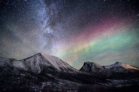 Arctic Nightsky #1 by John Hemmingsen