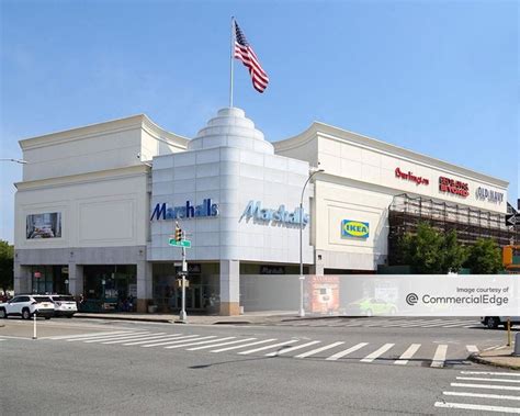 Rego Park I Shopping Center - 9605 Queens Blvd | Retail Building