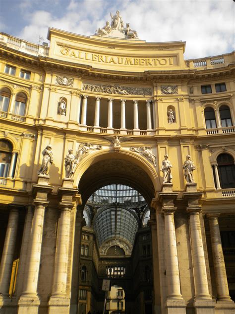 LA GALLERIA UMBERTO I – Cose di Napoli